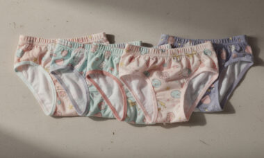 découvrez les culottes avec motifs fun pour ado, les tendances incontournables à adopter cette saison pour allier confort et style unique.